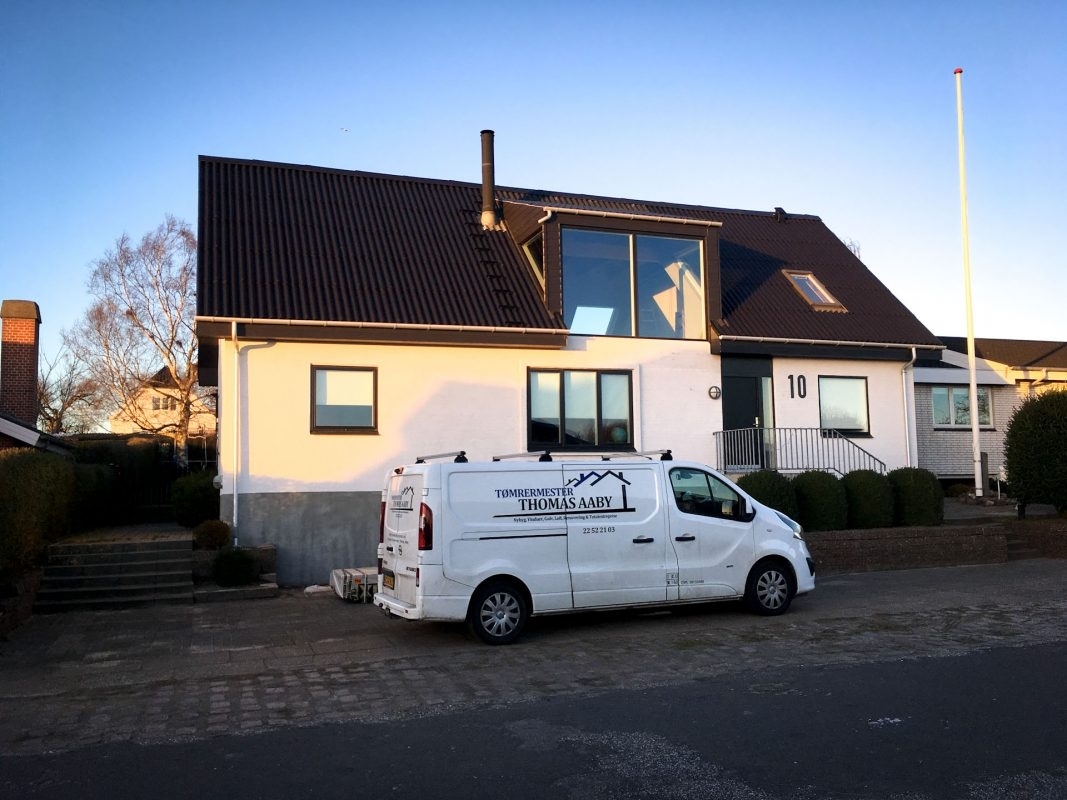 Tømrer til nyt tag i Brønderslev
